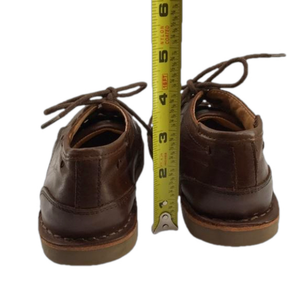 KENNETH COLE NEW YORK Real Deal Crazy Horse Brown Leather Chukka Boots—Boys 11 - Picture 13 of 14